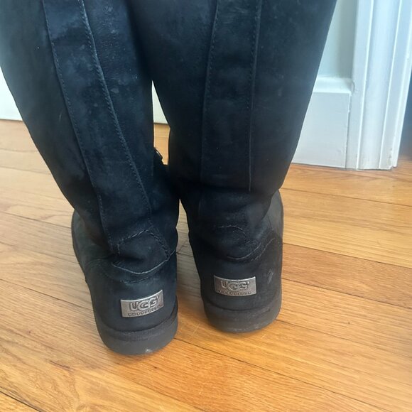 UGG Women’s Appalachian Tall Black Suede Boots – Size 10 - Picture 4 of 5